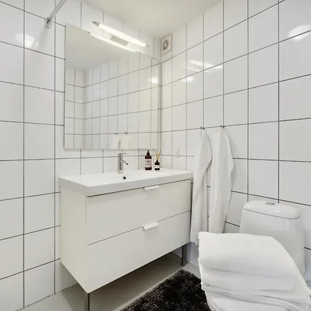 Apartament Hyggelig 2br M Privat Parkering